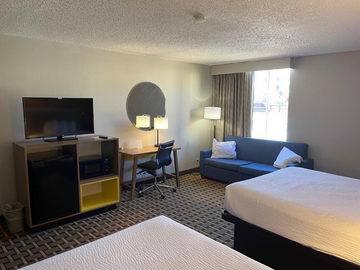 Hotel Days By Wyndham Fayetteville-south/i-95 Exit 49