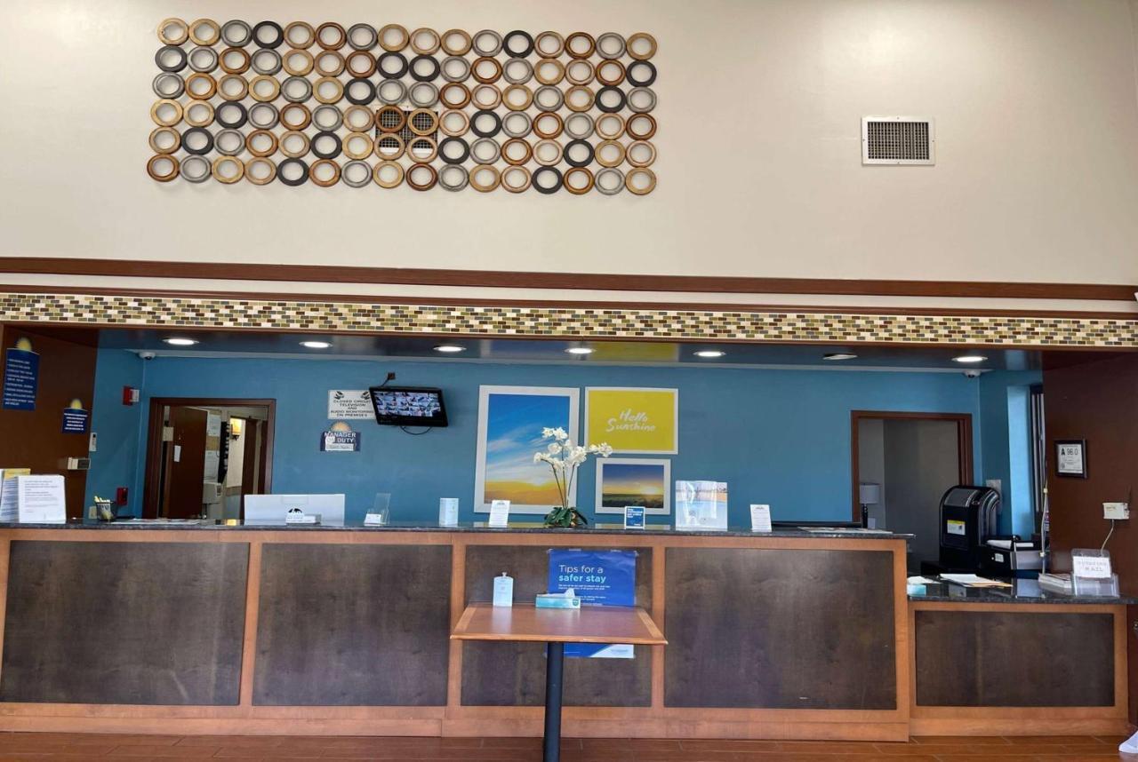Hotel Days By Wyndham Fayetteville-south/i-95 Exit 49 Fayetteville