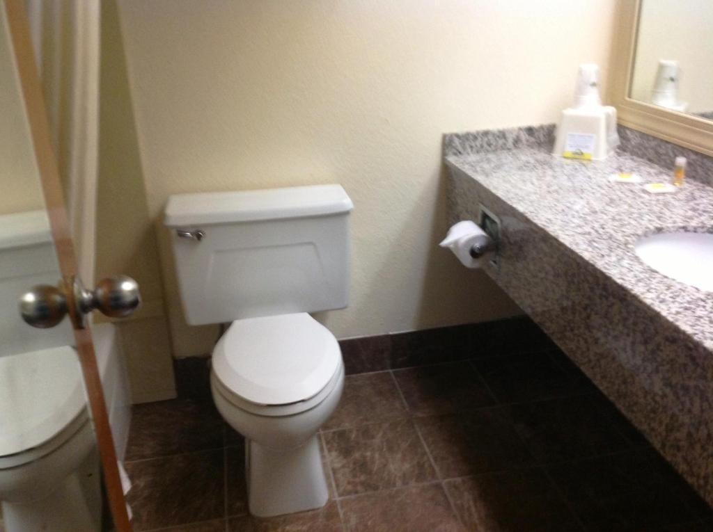 Days By Wyndham Fayetteville-south/i-95 Exit 49 3*