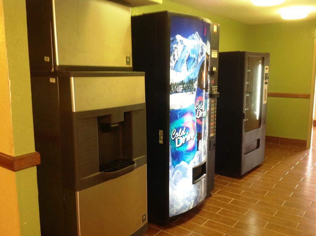 Days By Wyndham Fayetteville-south/i-95 Exit 49