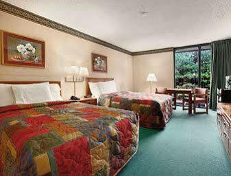 Days By Wyndham Fayetteville-south/i-95 Exit 49 3*